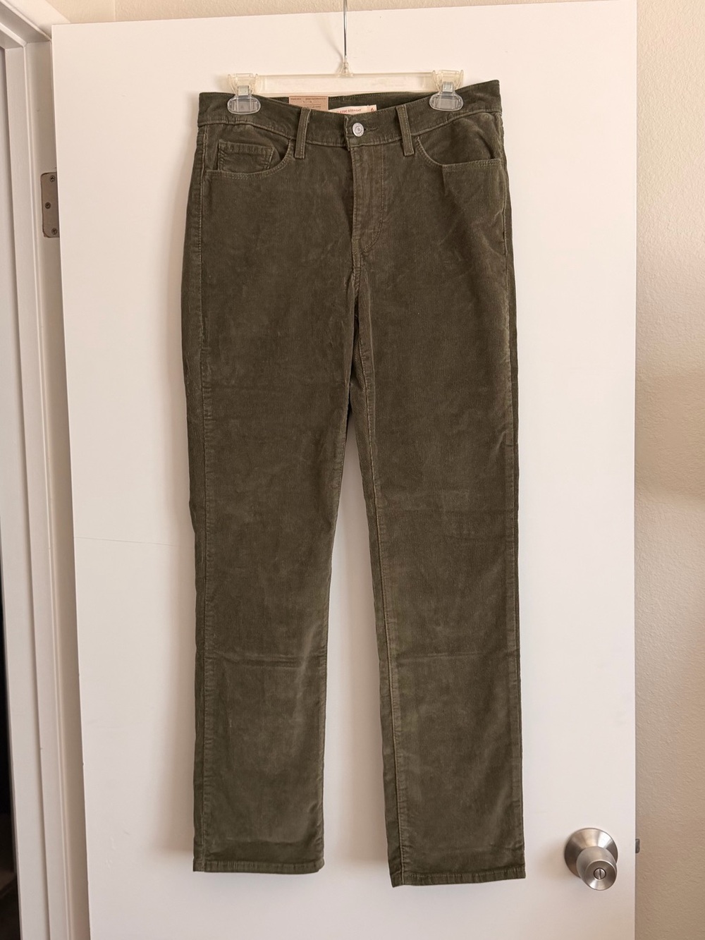 Levi’s Corduroy Classic Straight Pants